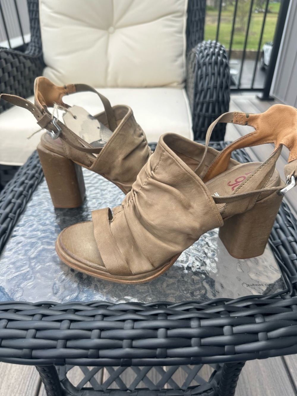 AS98 Khaki Heeled Sandal 40 NWOB